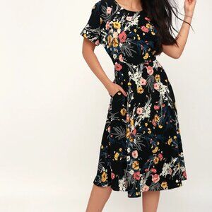 Lulus St. Tropez Harbor Black Floral Print Short Sleeve Midi Dress - S